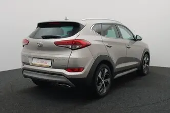 Hyundai Tucson, 2.0, 100 kW, дизель, автомат, полный привод