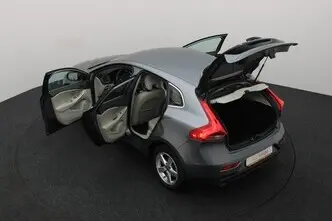 Volvo V40, 2.0, 140 kW, дизель, механическая, передний привод