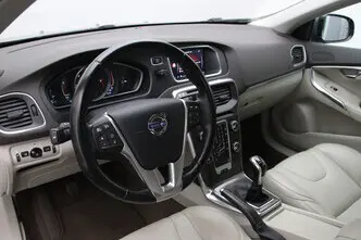 Volvo V40, 2.0, 140 kW, дизель, механическая, передний привод