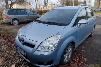 Toyota Corolla Verso, 1.8, 95 kW, бензин, механическая, передний привод