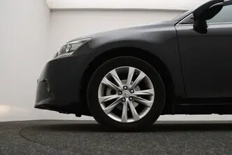 Lexus CT 200h, 1.8, 73 kW, гибрид б+э, автомат, передний привод