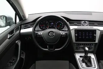 Volkswagen Passat, 1.6, 88 kW, diesel, automatic, front-wheel drive