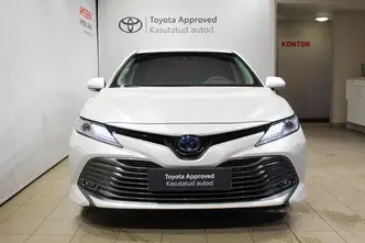 Toyota Camry, 2.5, 131 kW, гибрид б+э, автомат, передний привод