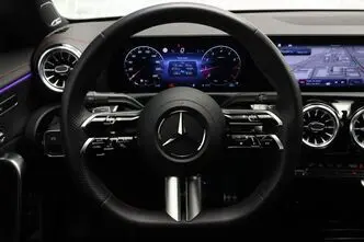 Mercedes-Benz CLA 200, 1.3, 120 kW, гибрид б+э, автомат, передний привод