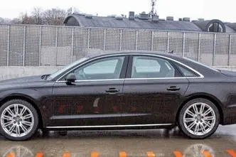 Audi A8, 4.0, 309 kW, petrol, automatic, four-wheel drive