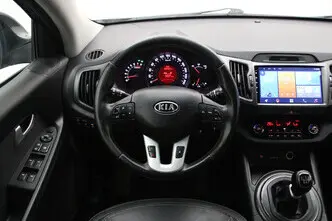 Kia Sportage, 1.6, 99 kW, бензин, механическая, передний привод