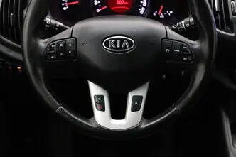 Kia Sportage, 1.6, 99 kW, бензин, механическая, передний привод