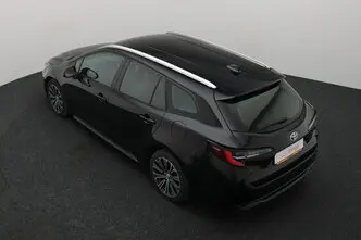 Toyota Corolla, 2.0, 112 kW, гибрид б+э, автомат, передний привод