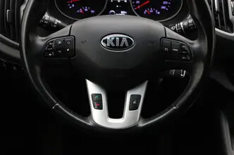 Kia Sportage, 1.6, 99 kW, бензин, механическая, передний привод