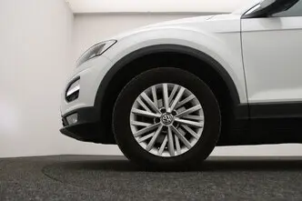 Volkswagen T-Roc, 1.5, 110 kW, бензин, механическая, передний привод