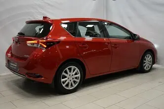 Toyota Auris, 1.6, 97 kW, бензин, автомат, передний привод