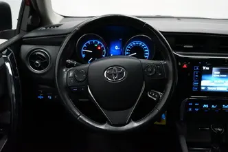 Toyota Auris, 1.6, 97 kW, бензин, автомат, передний привод