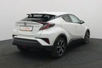 Toyota C-HR, 1.8, 72 kW, гибрид б+э, автомат, передний привод