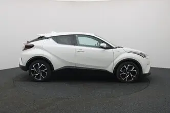 Toyota C-HR, 1.8, 72 kW, гибрид б+э, автомат, передний привод