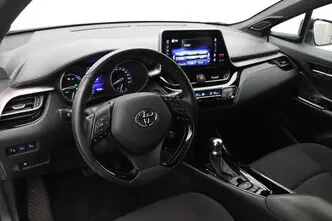 Toyota C-HR, 1.8, 72 kW, гибрид б+э, автомат, передний привод