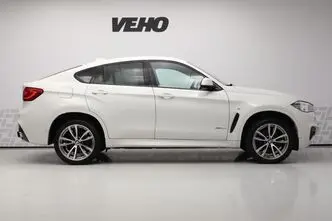 BMW X6, 3.0, 225 kW, бензин, автомат, полный привод