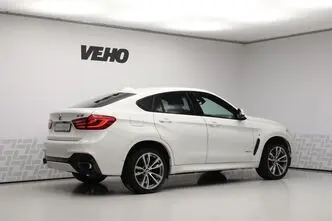 BMW X6, 3.0, 225 kW, бензин, автомат, полный привод