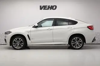 BMW X6, 3.0, 225 kW, бензин, автомат, полный привод