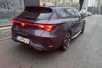 Cupra Leon, 1.5, 110 kW, гибрид б+э, автомат, передний привод