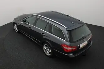 Mercedes-Benz E 200, 1.8, 135 kW, бензин, автомат, задний привод