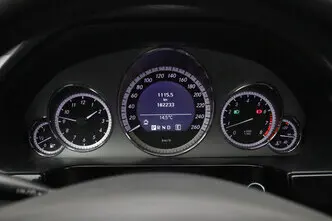 Mercedes-Benz E 200, 1.8, 135 kW, бензин, автомат, задний привод