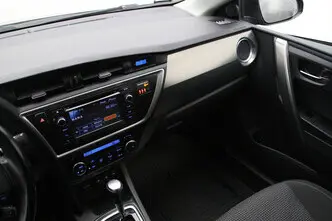 Toyota Auris, 1.6, 97 kW, бензин, автомат, передний привод