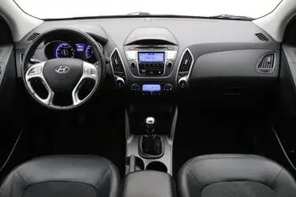 Hyundai ix35, 1.6, 99 kW, бензин, механическая, передний привод