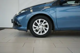 Toyota Auris, 1.6, 97 kW, бензин, автомат, передний привод