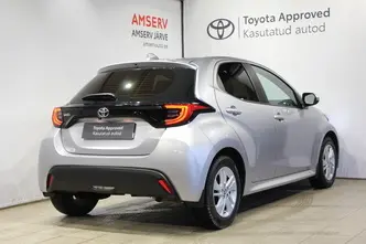 Toyota Yaris, 1.5, 92 kW, бензин, механическая, передний привод