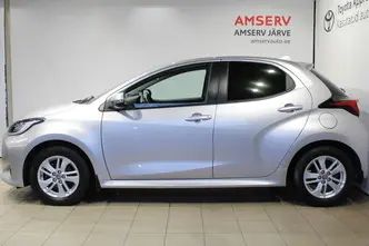 Toyota Yaris, 1.5, 92 kW, бензин, механическая, передний привод