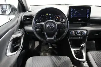 Toyota Yaris, 1.5, 92 kW, бензин, механическая, передний привод