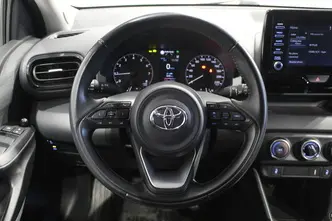 Toyota Yaris, 1.5, 92 kW, бензин, механическая, передний привод