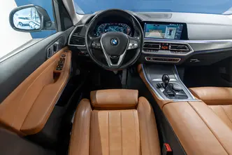 BMW X5, 3.0, 210 kW, гибрид д+э, автомат, полный привод