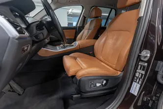 BMW X5, 3.0, 210 kW, гибрид д+э, автомат, полный привод