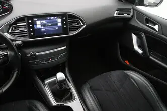 Peugeot 308, 1.6, 88 kW, дизель, механическая, передний привод