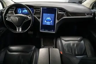 Tesla Model X, 158 kW, электричество, автомат, полный привод