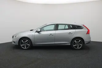 Volvo V60, 2.4, 158 kW, подключаемый гибрид д+э, автомат, полный привод