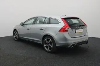 Volvo V60, 2.4, 158 kW, подключаемый гибрид д+э, автомат, полный привод