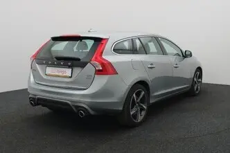 Volvo V60, 2.4, 158 kW, подключаемый гибрид д+э, автомат, полный привод