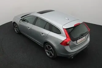 Volvo V60, 2.4, 158 kW, подключаемый гибрид д+э, автомат, полный привод