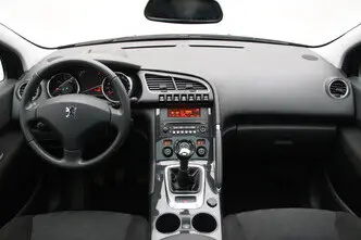 Peugeot 3008, 1.6, 88 kW, бензин, механическая, передний привод