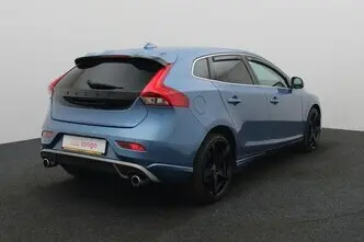 Volvo V40, 2.0, 88 kW, дизель, механическая, передний привод