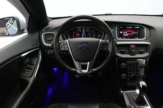 Volvo V40, 2.0, 88 kW, дизель, механическая, передний привод