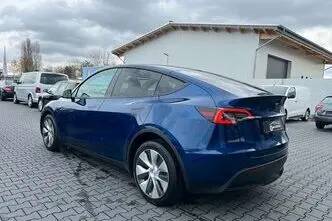 Tesla Model Y, 378 kW, электричество, автомат, полный привод