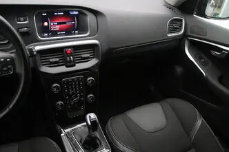 Volvo V40, 2.0, 88 kW, дизель, механическая, передний привод