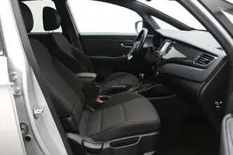 Kia Carens, 1.7, 104 kW, дизель, автомат, передний привод