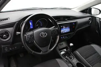 Toyota Auris, 1.6, 97 kW, бензин, механическая, передний привод