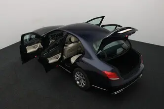 Mercedes-Benz E 220, 2.0, 143 kW, дизель, автомат, задний привод