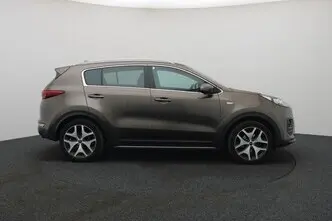 Kia Sportage, 1.6, 97 kW, бензин, механическая, передний привод