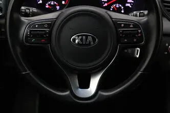 Kia Sportage, 1.6, 97 kW, бензин, механическая, передний привод